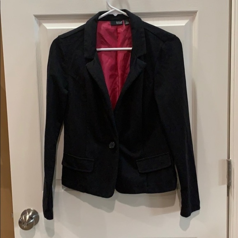 3/$25 - Medium black‎ blazer